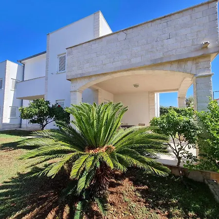 Apartament Mali San Trogir