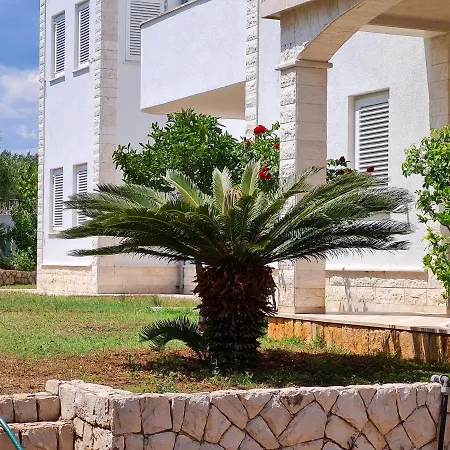 Apartament Mali San Trogir