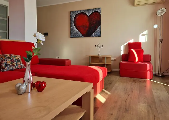 Mali San Трогір