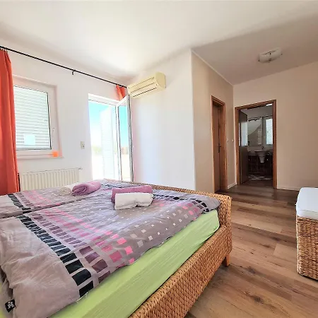 Mali San Lejlighed Trogir